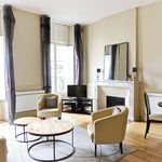 Rent 1 bedroom apartment of 52 m² in Bordeaux