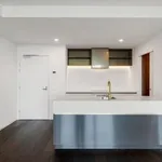 Rent 2 bedroom apartment in Melbourne