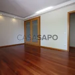 Alugar 4 quarto casa de 270 m² em Cidade da Maia