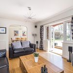 Rent 5 bedroom house in Elmbridge