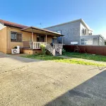 Rent 3 bedroom house in Greenacre