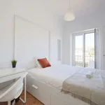 Rent a room in lisbon