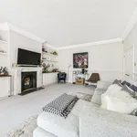 Rent 3 bedroom flat in London