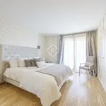 Rent 4 bedroom apartment of 194 m² in Valencia