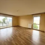 Appartement de 84 m² avec 4 chambre(s) en location à LE RHEU