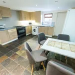 Rent 6 bedroom house in Leeds