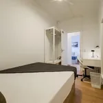 Rent 5 bedroom apartment in Barcelona