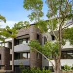 Rent 2 bedroom apartment in Neutral Bay