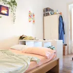 Rent a room of 100 m² in Lisboa