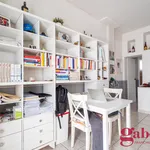 Rent 1 bedroom apartment of 40 m² in Milano