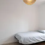 Rent a room of 99 m² in madrid