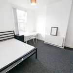 Rent 4 bedroom house in Leeds