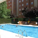 Rent 2 bedroom apartment of 94 m² in Madrid']