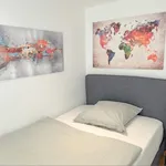 Miete 3 Schlafzimmer wohnung von 969 m² in Frankfurt