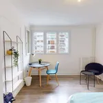 Rent a room of 106 m² in Paris