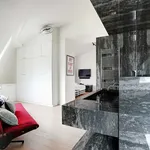 Rent 3 bedroom apartment of 189 m² in Paris