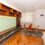 Rent 3 bedroom apartment of 90 m² in Milano