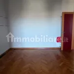 Affitto 3 camera appartamento di 45 m² in Naples