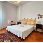 Rent 5 bedroom apartment of 140 m² in Florence