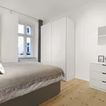 Rent 4 bedroom apartment of 80 m² in Berlin