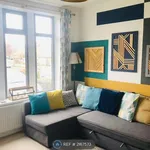 Rent 3 bedroom house in Kirklees