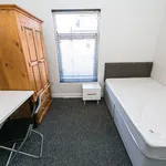 Rent 5 bedroom house in Leeds