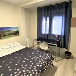 Rent 4 bedroom apartment in Granada