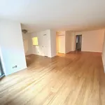 Rent 2 bedroom apartment of 118 m² in New York