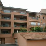 Rent 1 bedroom apartment of 32 m² in Mâcon 71000 - TRES CALME CENTRE