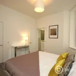 Rent 2 bedroom flat in Edinburgh