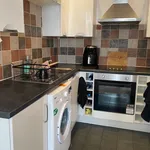 Rent 2 bedroom apartment in Yorkshire And The Humber