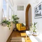 Rent 2 bedroom apartment of 65 m² in lisbon