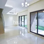 Rent 4 bedroom house of 231 m² in Victory Heights