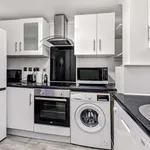 Rent 3 bedroom apartment in London