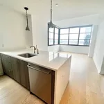 Rent 2 bedroom apartment in Manhattan