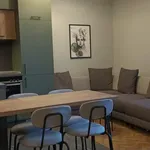 Rent 2 bedroom apartment of 65 m² in Център