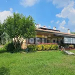 Rent 5 bedroom house of 219 m² in Verona