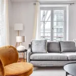 Appartement de 610 m² avec 1 chambre(s) en location à Paris