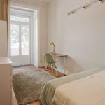 Rent a room in lisbon