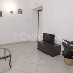 Affitto 3 camera appartamento di 103 m² in Naples