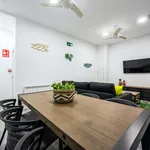 Rent a room of 200 m² in Madrid