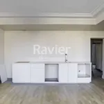 Appartement de 102 m² avec 4 chambre(s) en location à Paris