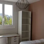 Rent a room of 85 m² in paris