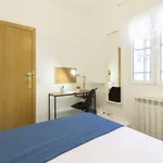 Rent a room of 83 m² in madrid