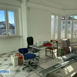 Affitto 4 camera appartamento di 177 m² in Turin