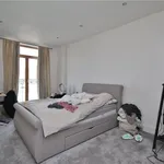 Rent 2 bedroom flat in South East England