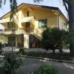 Rent 4 bedroom house of 180 m² in Venice