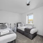 Rent 3 bedroom flat in Brighton Marina