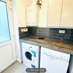 Rent 4 bedroom house in West Midlands