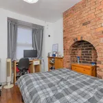 Rent 4 bedroom flat in West Midlands